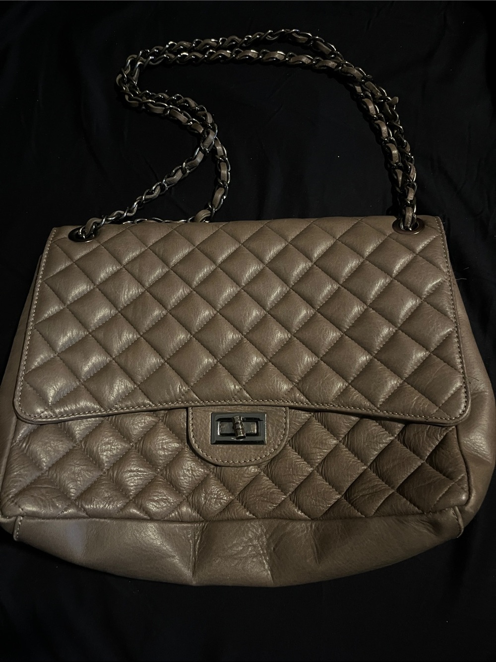Vera Pelle Quilted Leather Chain-Handle Shoulder Bag in Taupe